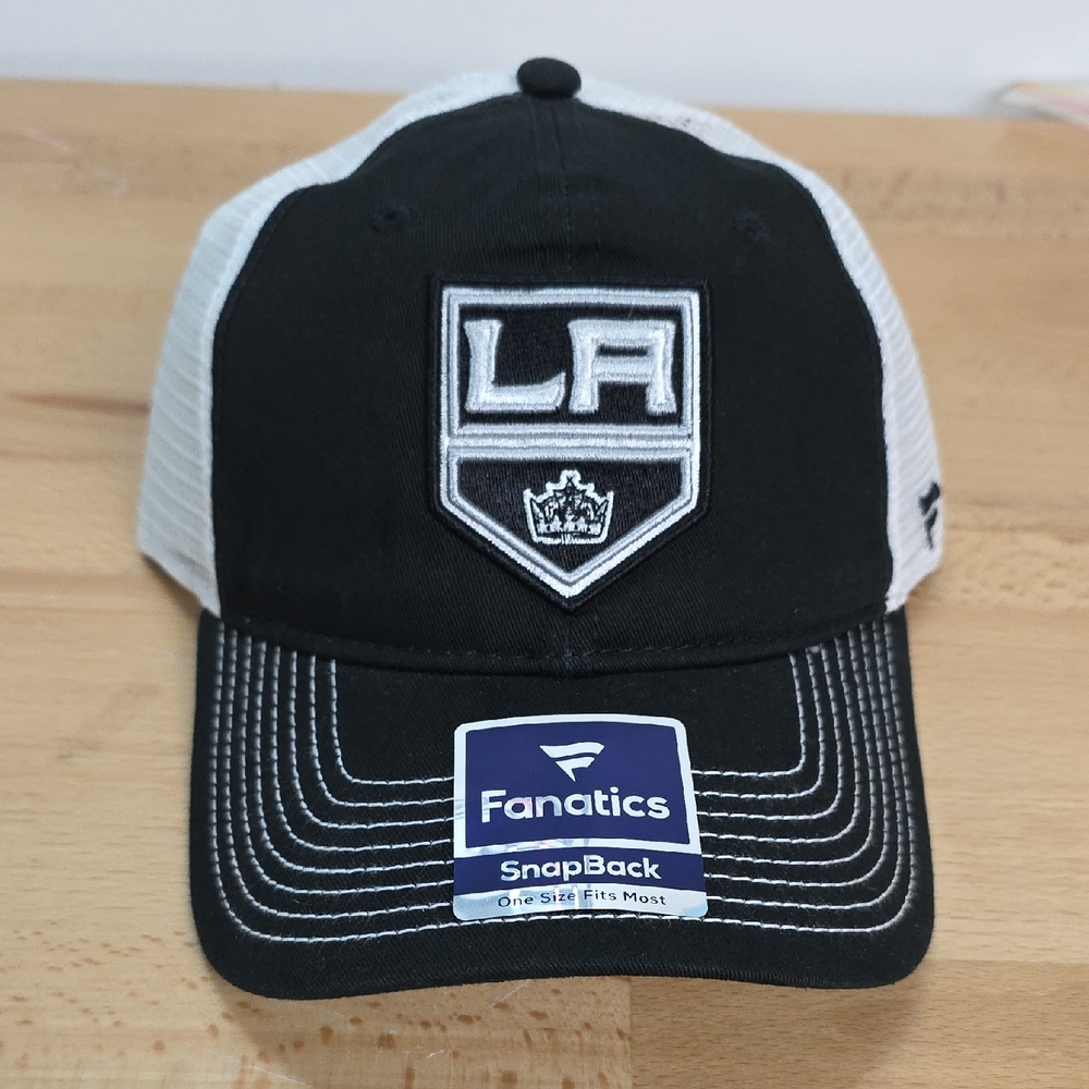 LA Fanatics Black and White Logo Snapback Cap New